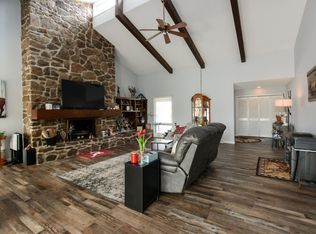 203 W Cleveland Ave, Monett, MO 65708