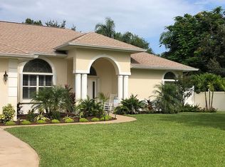 2621 Canary Isles Dr, Melbourne, FL 32901