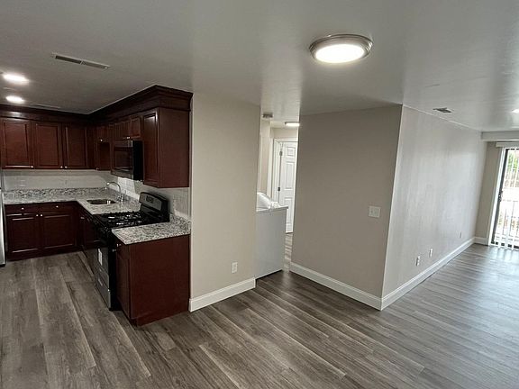 3rd image of 19 Kenmar Dr Unit 24