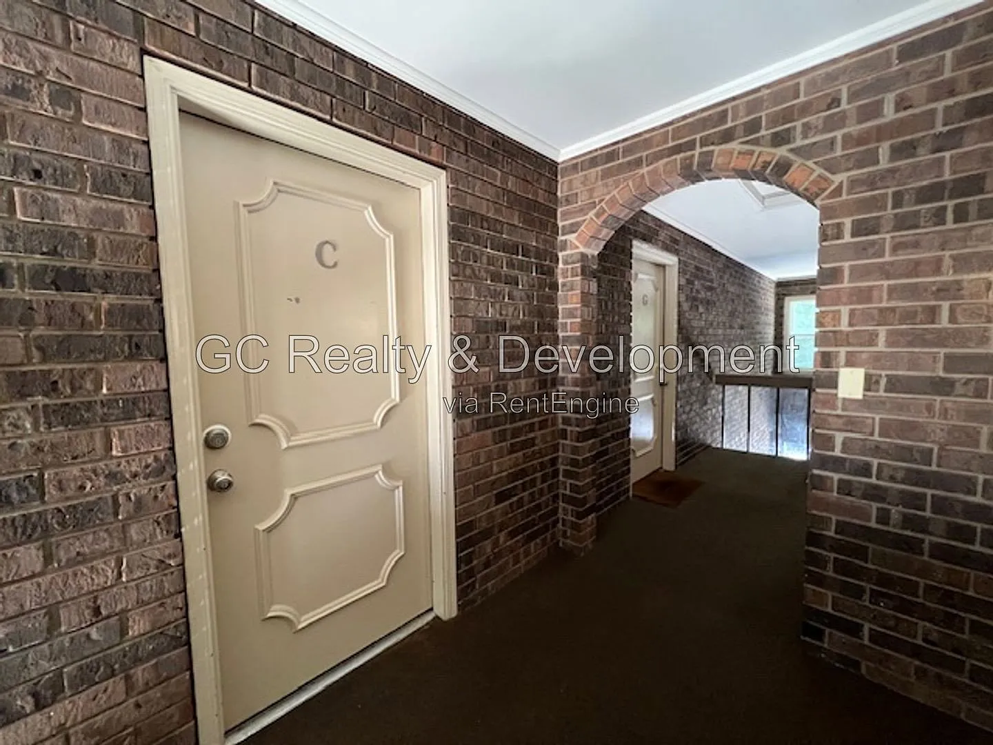 12 Simpson St — Photo 2