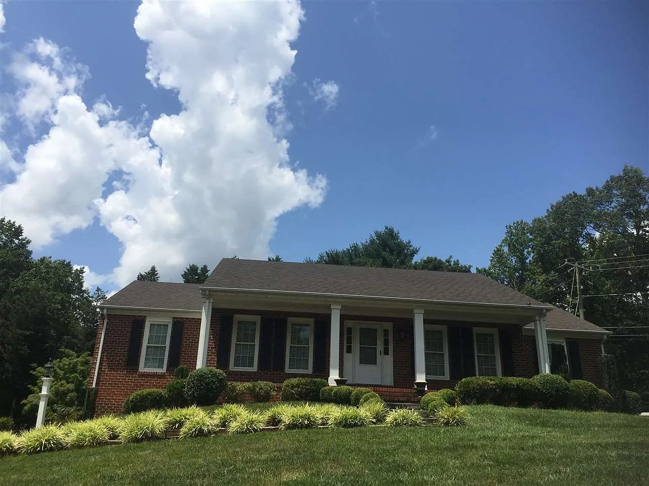 3400 Meadowfield Ln photo 1