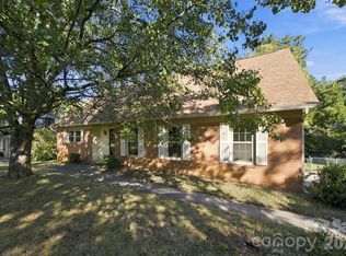 7416 Folger Dr, Charlotte, NC 28226