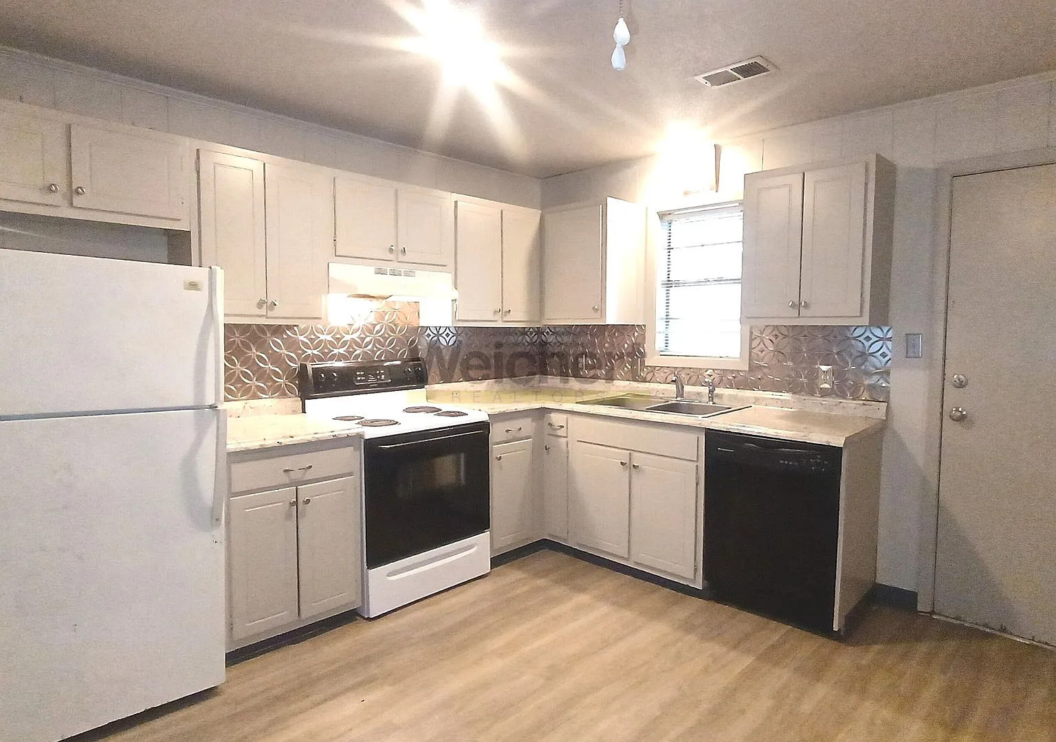 Townhouses — Photo 4