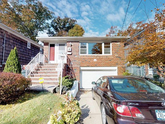 2nd image of 131 Hillcrest St