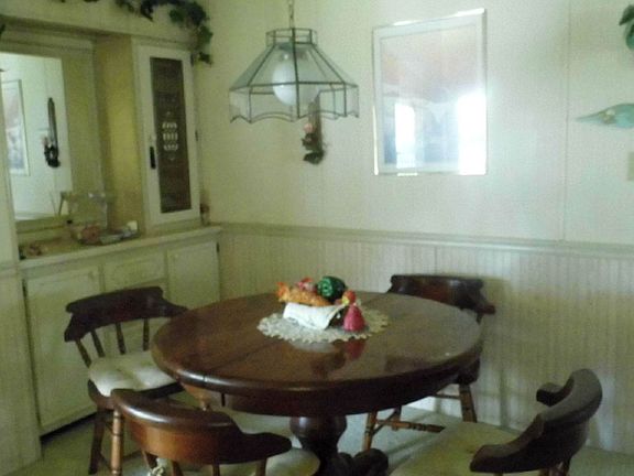 Eat in Kitchen