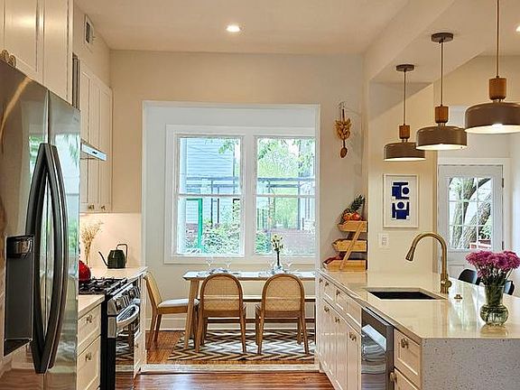 5th image of 3206 Warder St NW