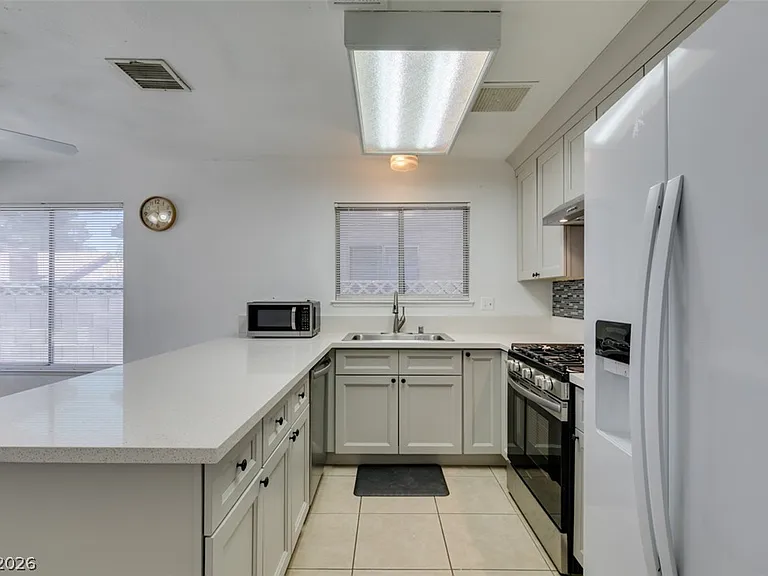 5847 Alcott Ave — Photo 20