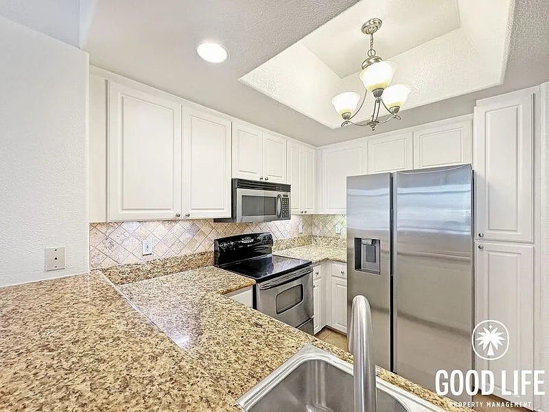1 bed, 1.0 bath, 764 sqft, $2,950 — Photo 2