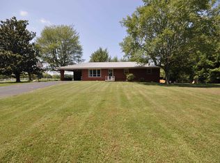 1900 Walnut Grove Rd, Benton, KY 42025