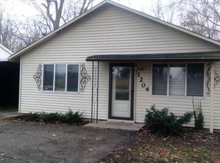 1204 Hartzell Rd, New Haven, IN 46774