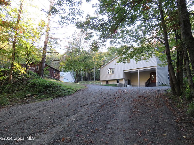 5th image of 129 Ranger Road