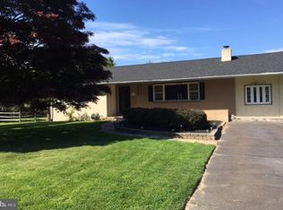 1045 Lavera Rd, Warminster, PA 18974