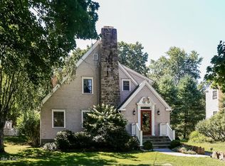 24 Lake Dr S, Riverside, CT 06878