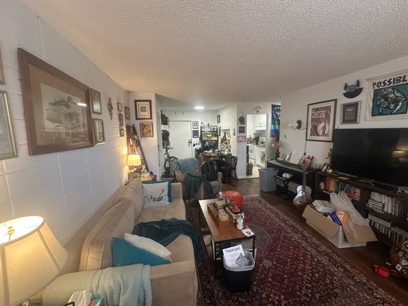 26 Waverly St, Brighton, MA