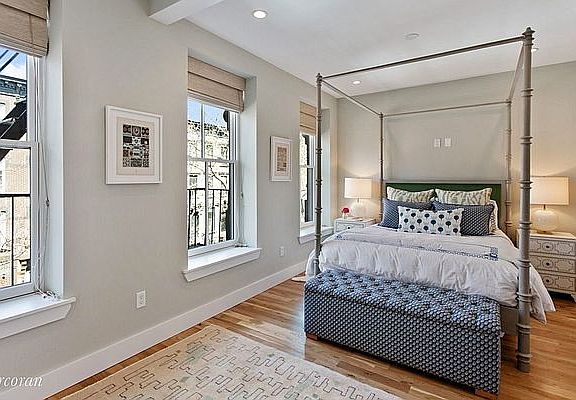 4th image of 242 Sackett St #2