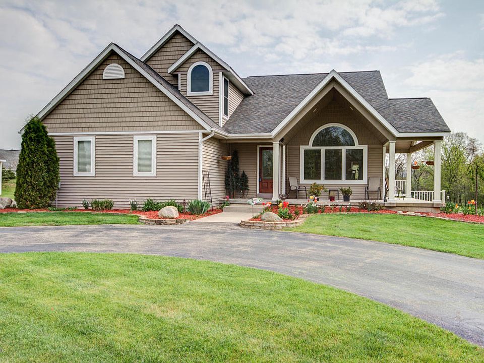 1st image of 3021 Meadow Hills Dr