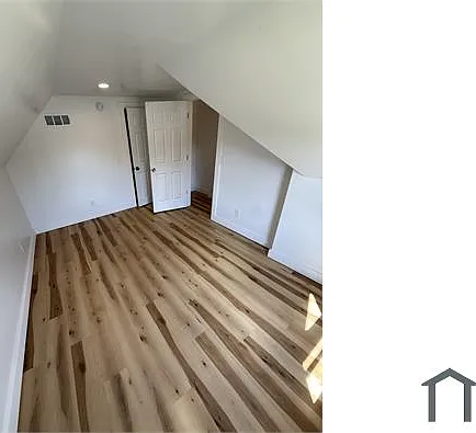 210 Oakwood Ave — Photo 13