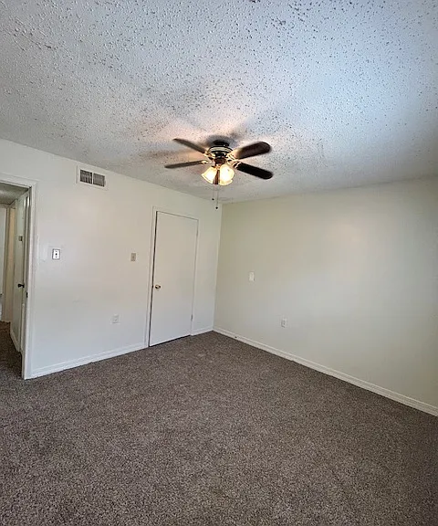 1506 Delplaza Dr #B — Photo 9