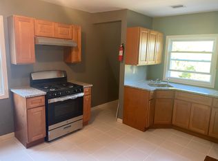 853 S 12th St FLOOR 3, Newark, NJ 07108