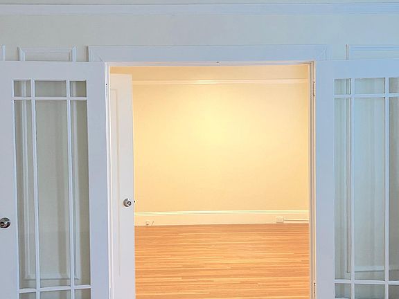 5th image of 3852 California St APT 3