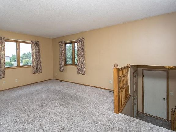 5th image of 1252 Doman Dr