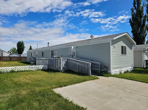 64 S Westover Ave, Claresholm, AB T0L 0T0