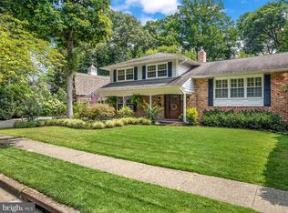 1612 Farnborn St, Crofton, MD 21114