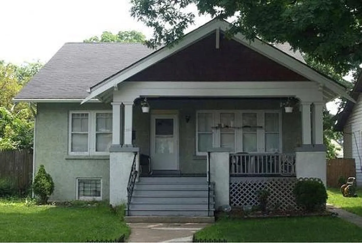 12211 S Eggleston Ave photo 1