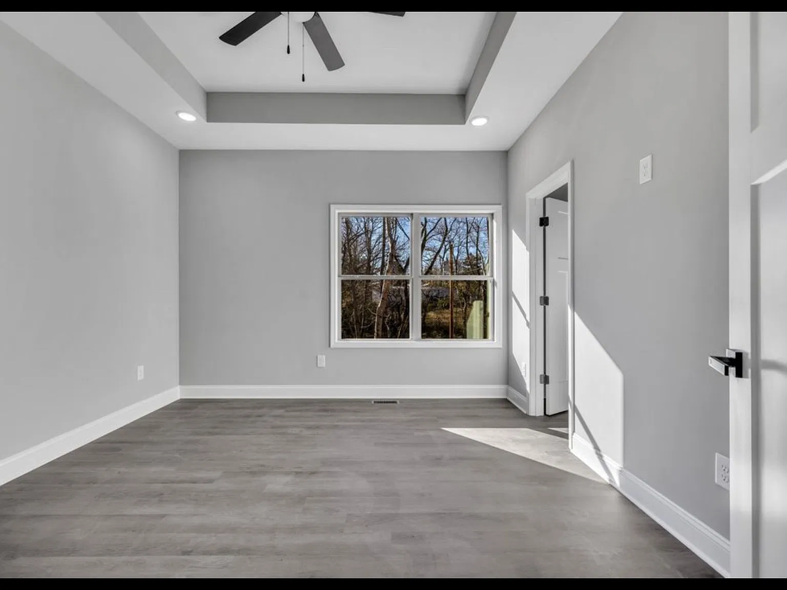 3 bed, 1185 sqft, $1,966 — Photo 4