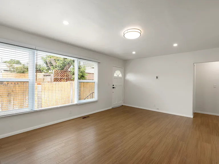 4233 Pepper Dr — Photo 15