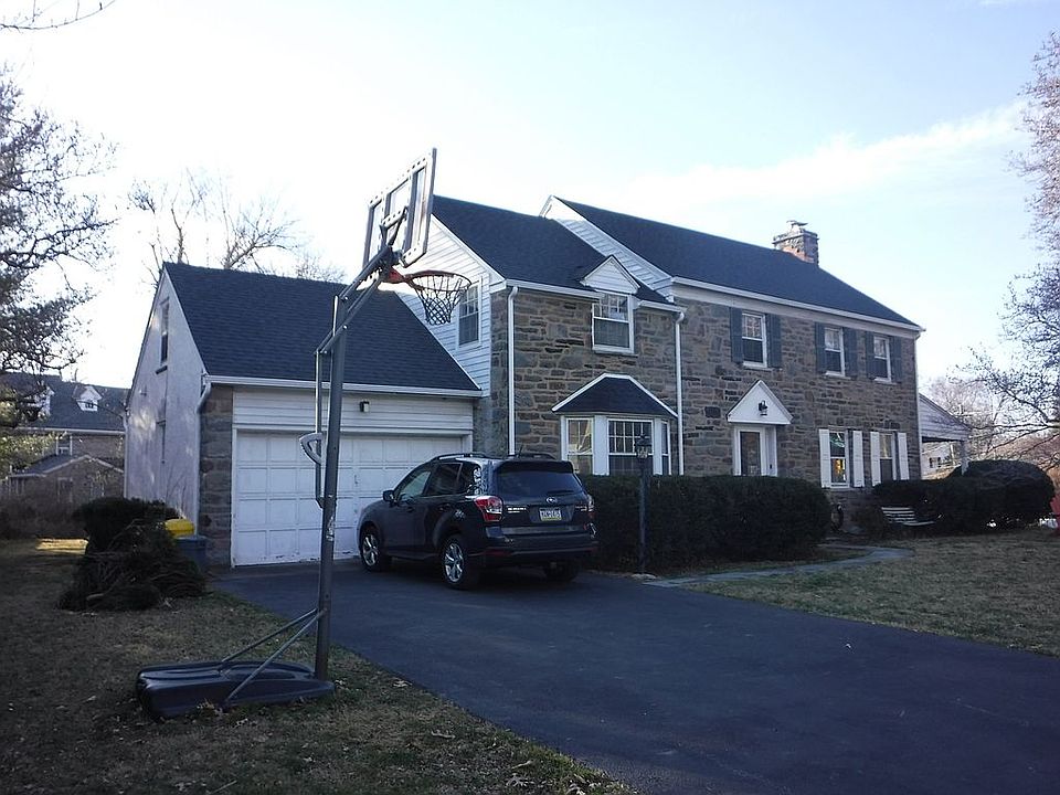 2nd image of 454 Levering Mill Rd