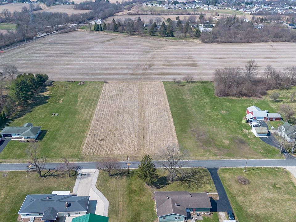2nd image of 1106 Timpe Rd