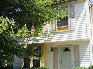 9401 Kings Grant Rd, Laurel, MD 20723