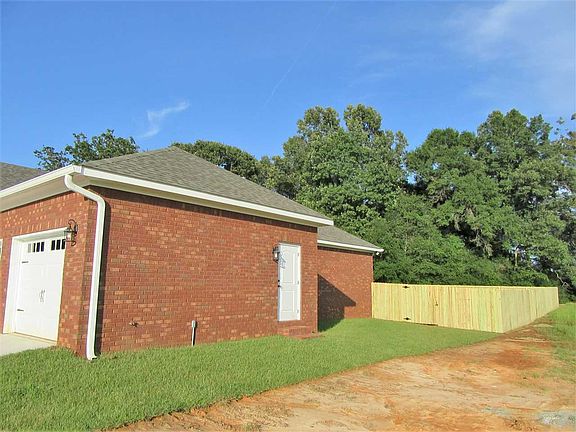 5th image of 479 Mayberry Way
