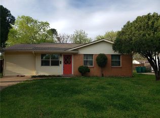 719 Rolling Ridge Dr, Lewisville, TX 75067