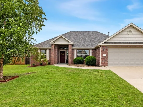 1903 SW Candlewood St, Bentonville, AR 72713