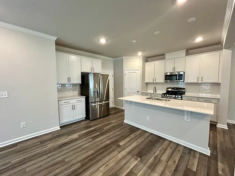 2209 Cape May Ln — Photo 8