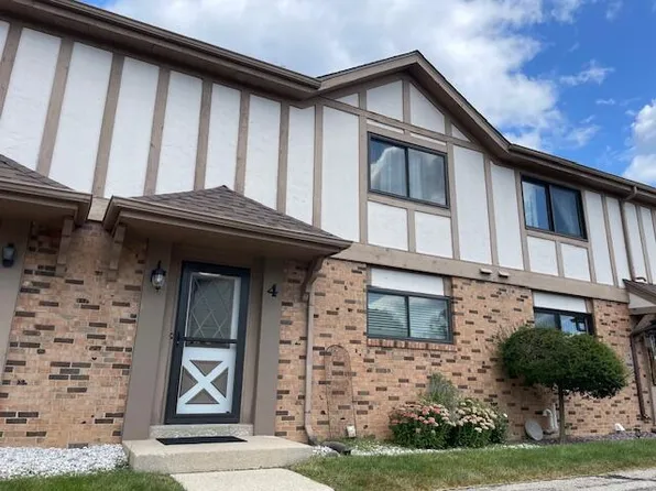 5701 Cambridge CIRCLE #4, Mount Pleasant, WI 53406