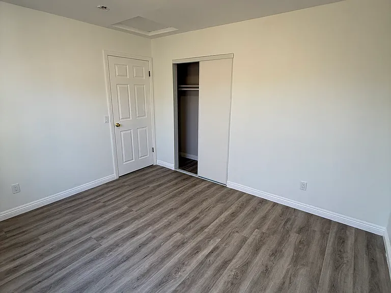 218 N Walnuthaven Dr — Photo 12