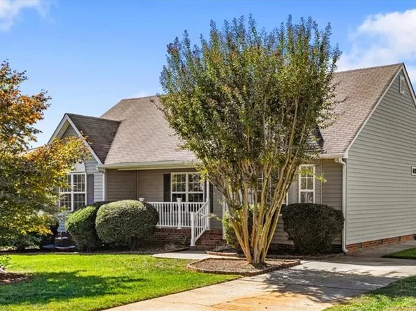 7003 Chaftain Pl, Greensboro, NC 27410