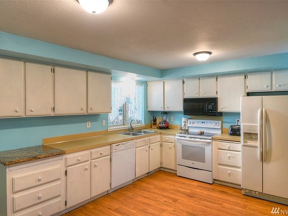 2nd image of 7634 Ostrich Dr SE