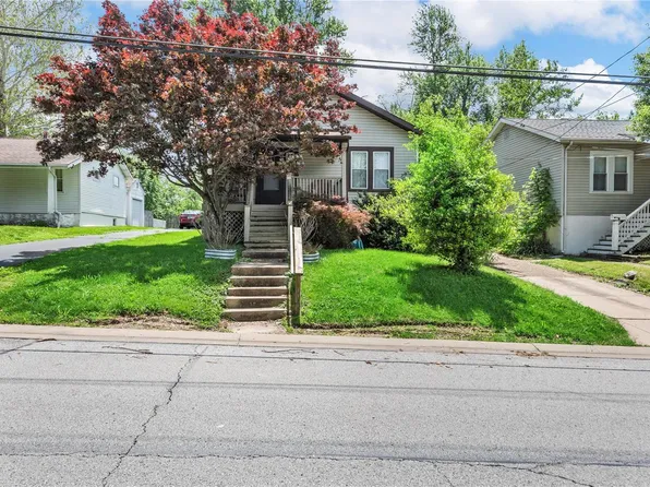 9036 North Ave, Saint Louis, MO 63114