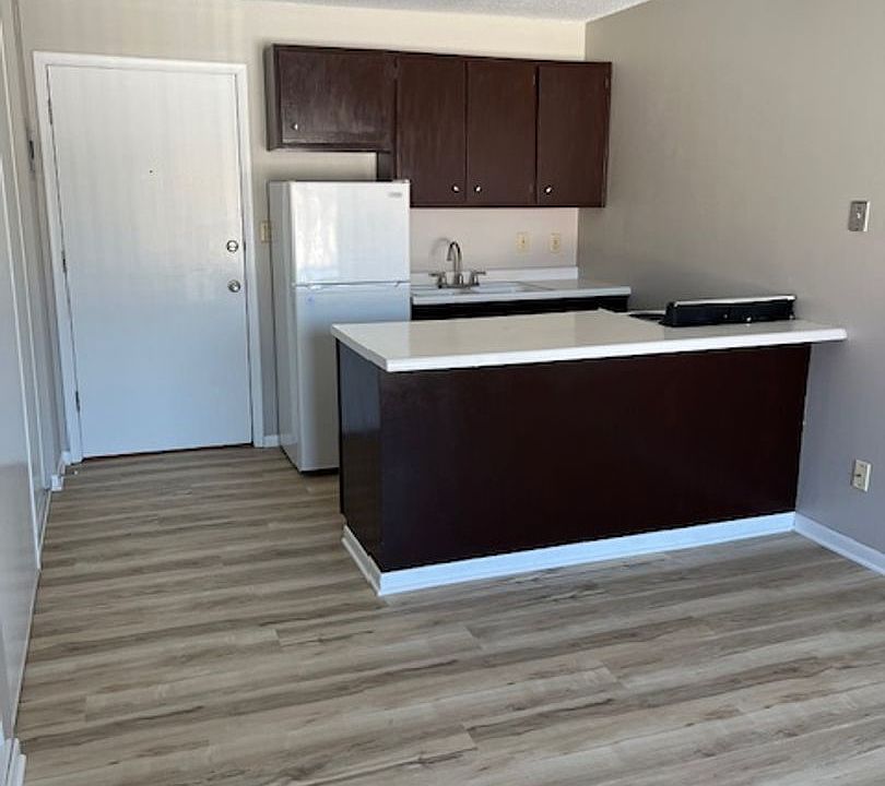 1st image of 4505-4509 4515th St #4505-105