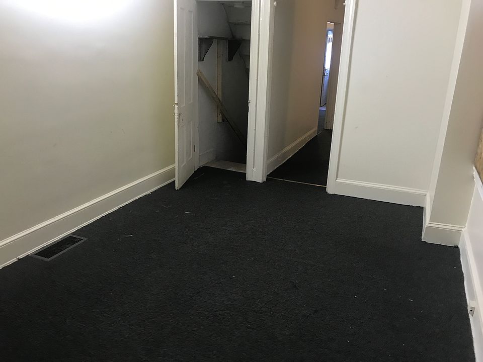 2nd image of 408 N Franklin St