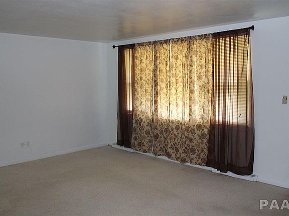 5th image of 601 E Wilson Ave