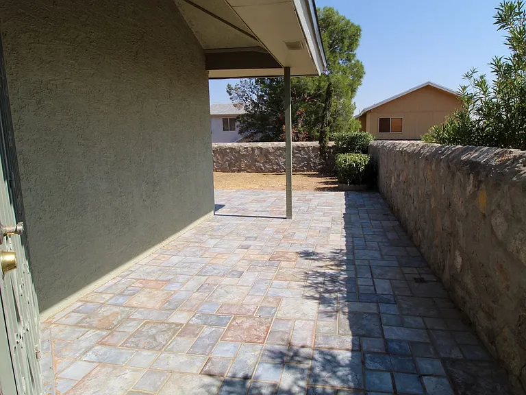 11150 Loma Grande Dr — Photo 3
