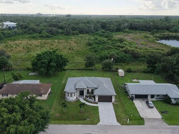 2801 West Rd, Fort Myers, FL 33905