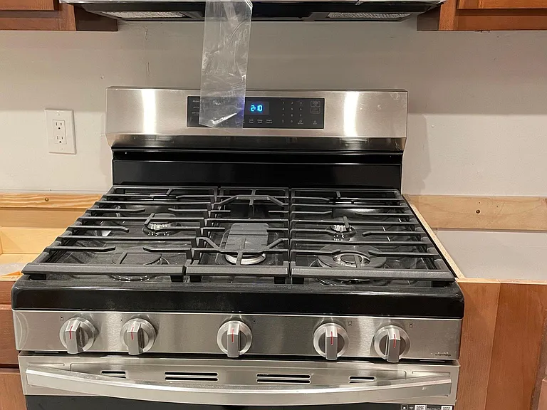 Gas Range and Microwave