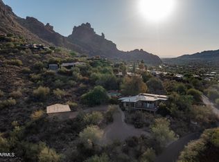 5719 E Starlight Way, Paradise Valley, AZ 85253