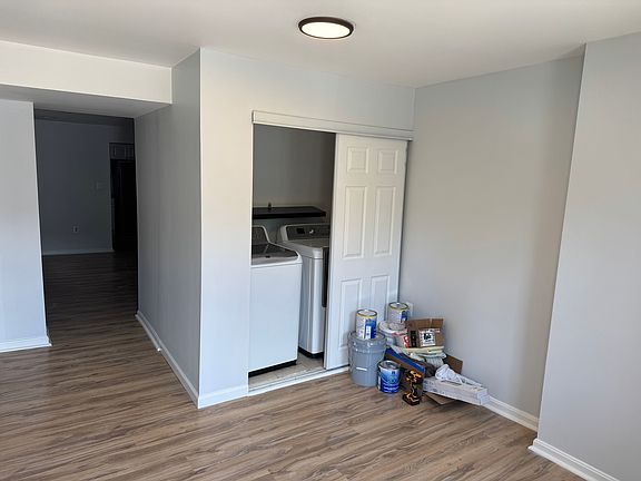 5th image of 934 New Market St APT 1